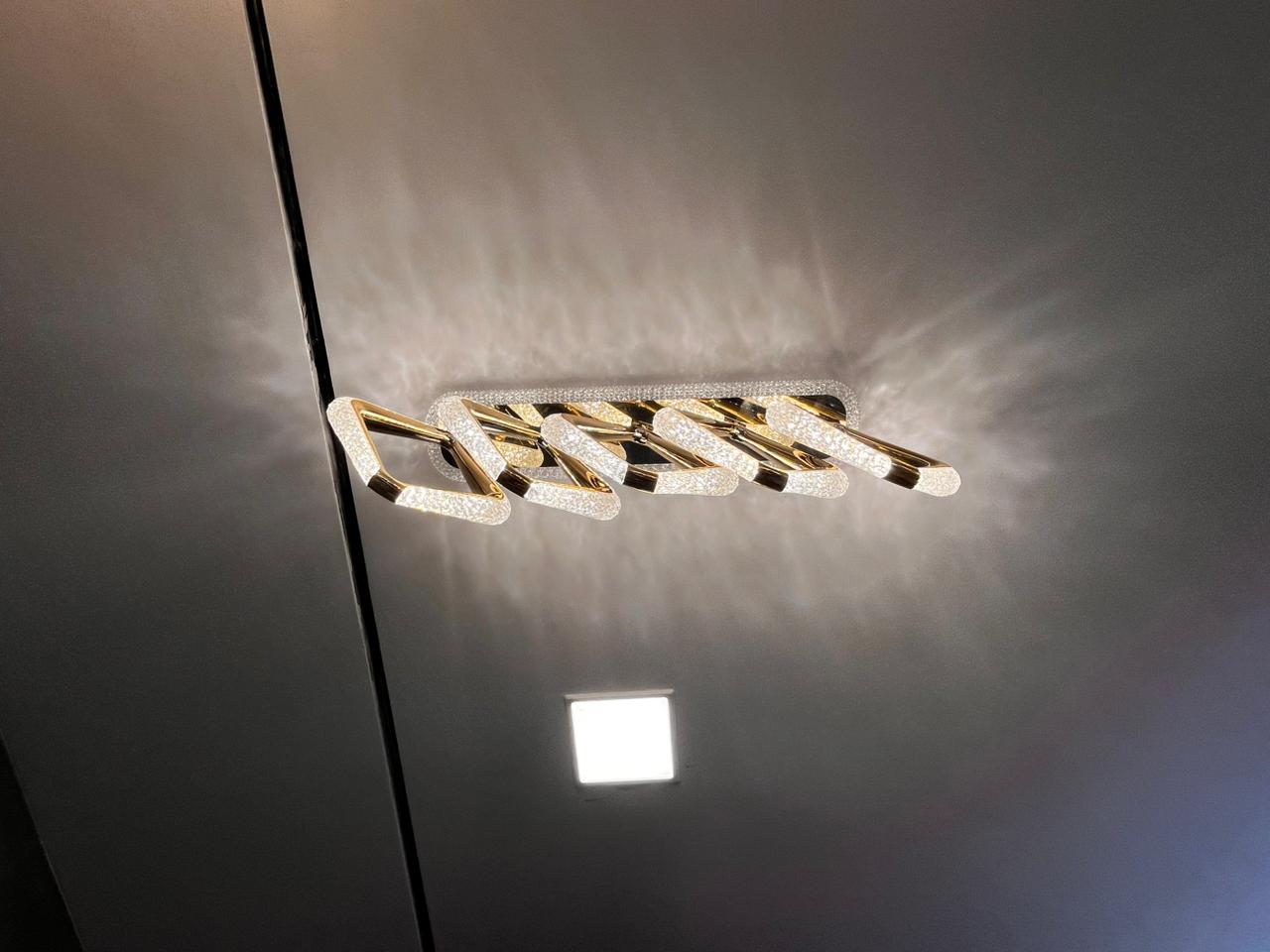 Luxury Modern Crystal LED Chandelier | Geometric Gold Zigzag Ceiling Light for Living Room, Bedroom & Hall – Model: Crystal Zigzag