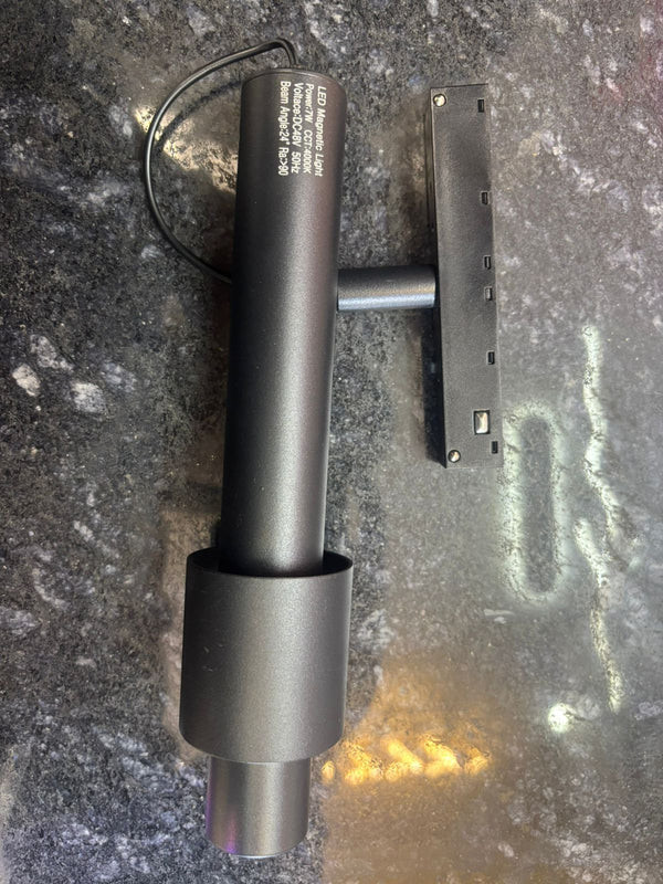 Magnetic Folding Spot Light 7W